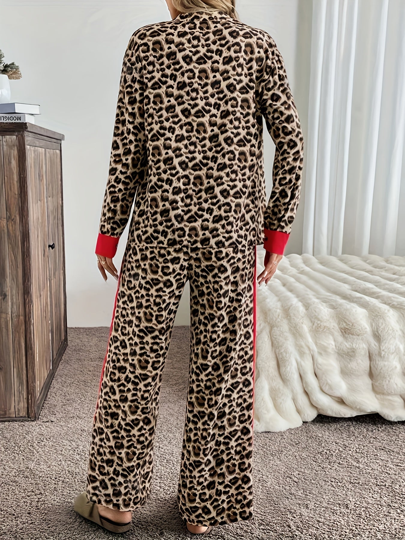 Livia – Elegancki i wygodny, luźny komplet z nadrukiem w panterkę