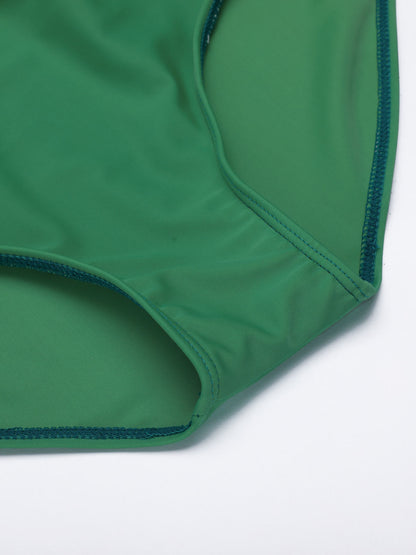 Sukienka z wycięciem w serek z lat 50. w kształcie łódki