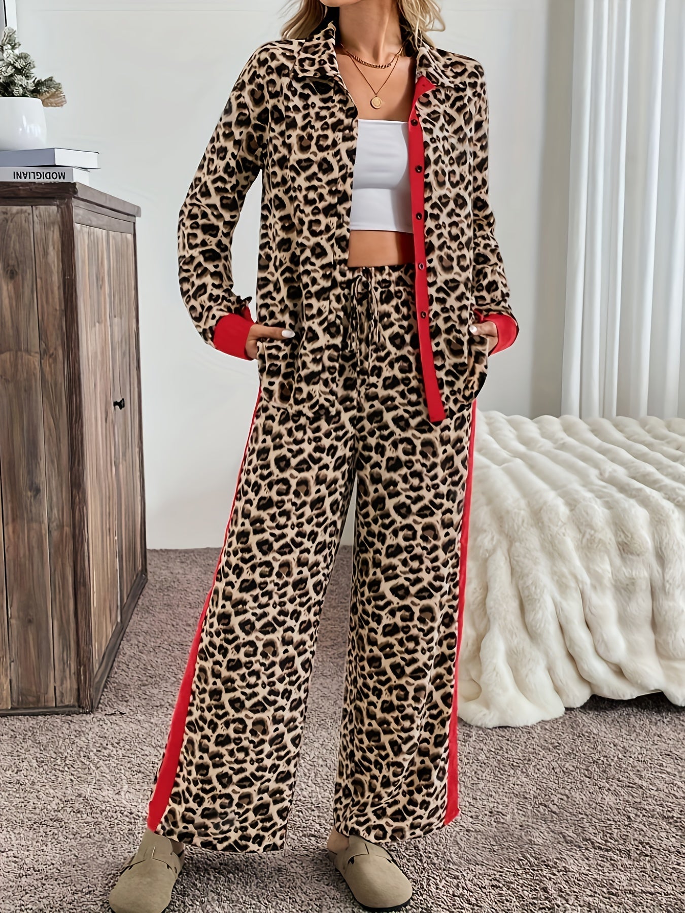 Livia – Elegancki i wygodny, luźny komplet z nadrukiem w panterkę