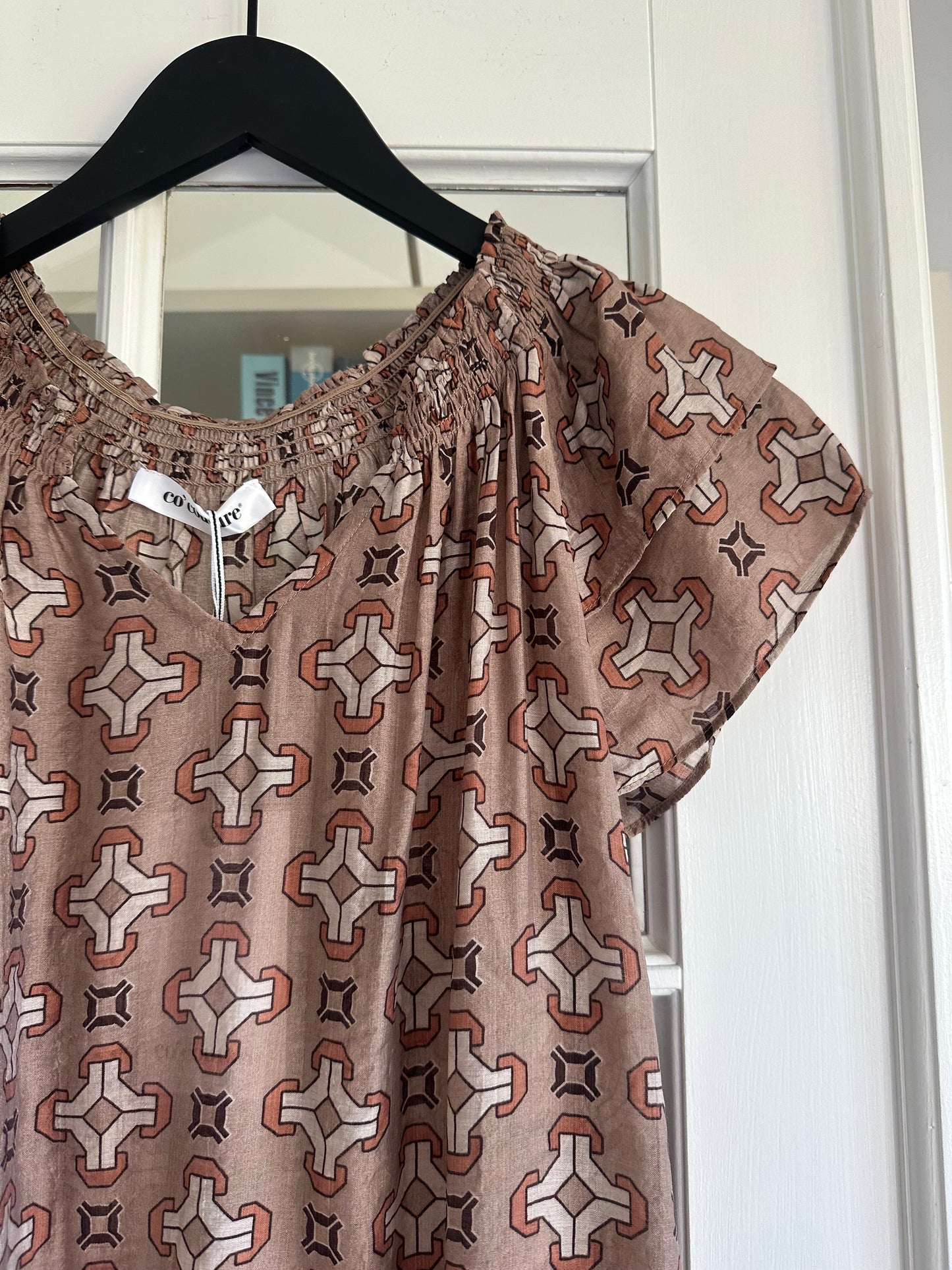 Sukienka Co'Couture Sunrise Crop EgyptCC w kolorze orzecha włoskiego