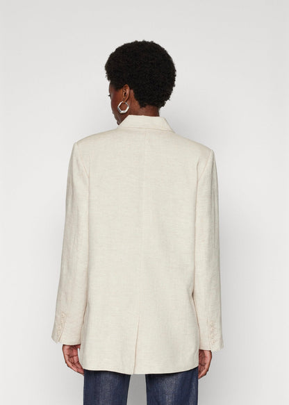 Zamów w przedsprzedaży (17 lipca) lniana marynarka Gestuz LizaGZ Tammy jasny piasek