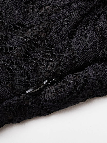 Sukienka z dekoltem w serduszko z lat 50., wiązana na szyi