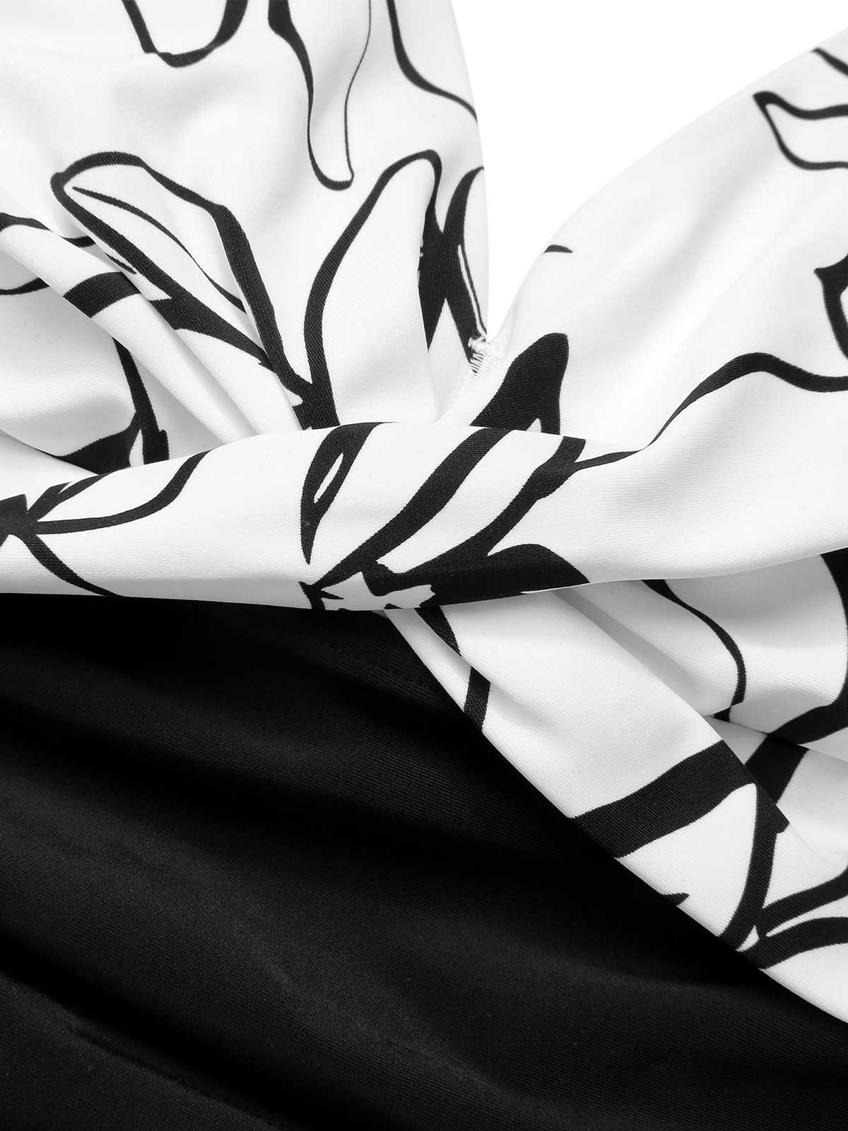 Komplet, czerwono-niebieski kostium kąpielowy z halterem z lat 40.