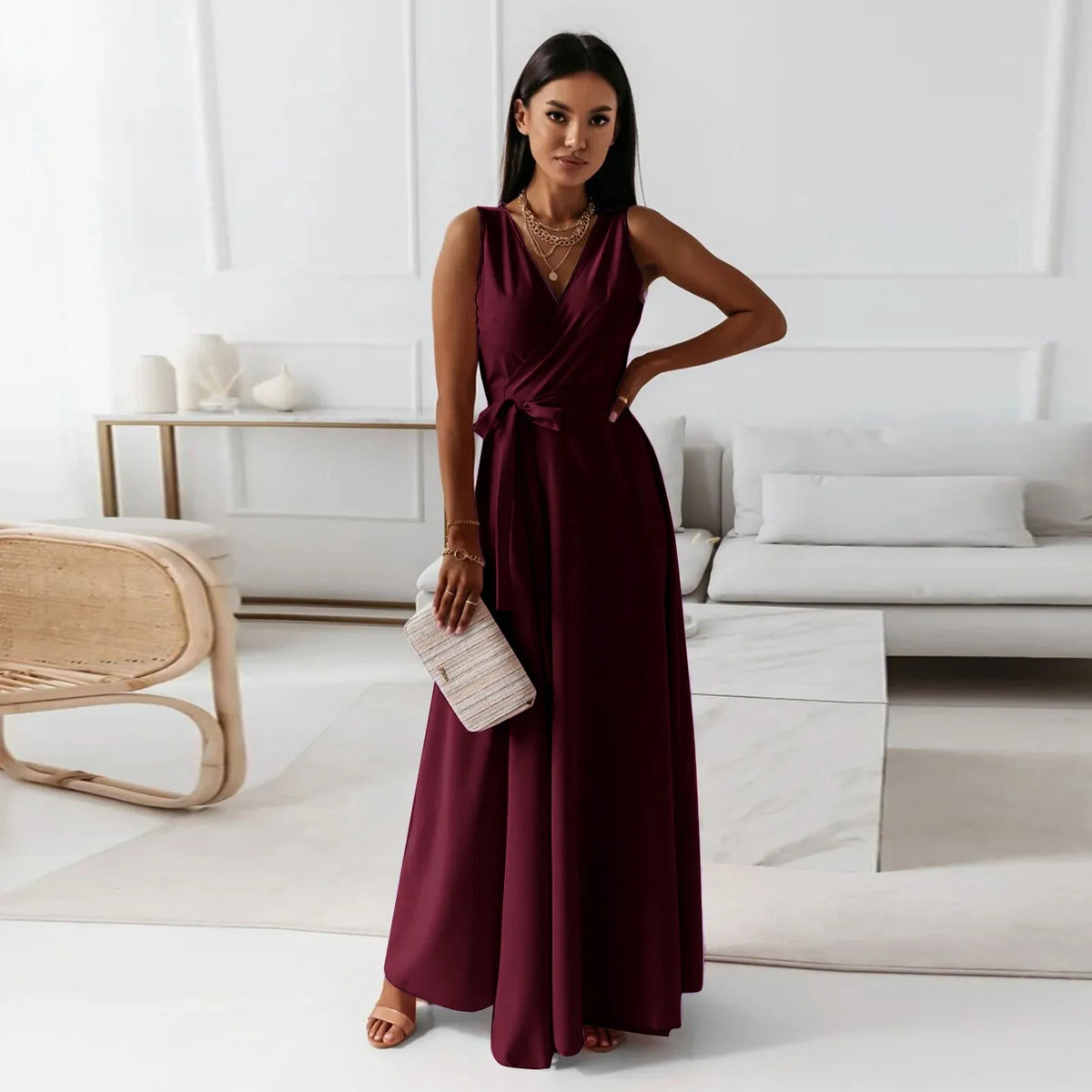 Aniela | Elegancka sukienka maxi z kopertowym dekoltem i wiązaniem w talii