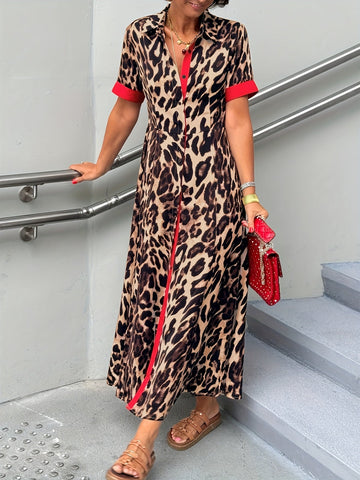 Mila – Luźna sukienka z nadrukiem w panterkę z kolorowymi detalami