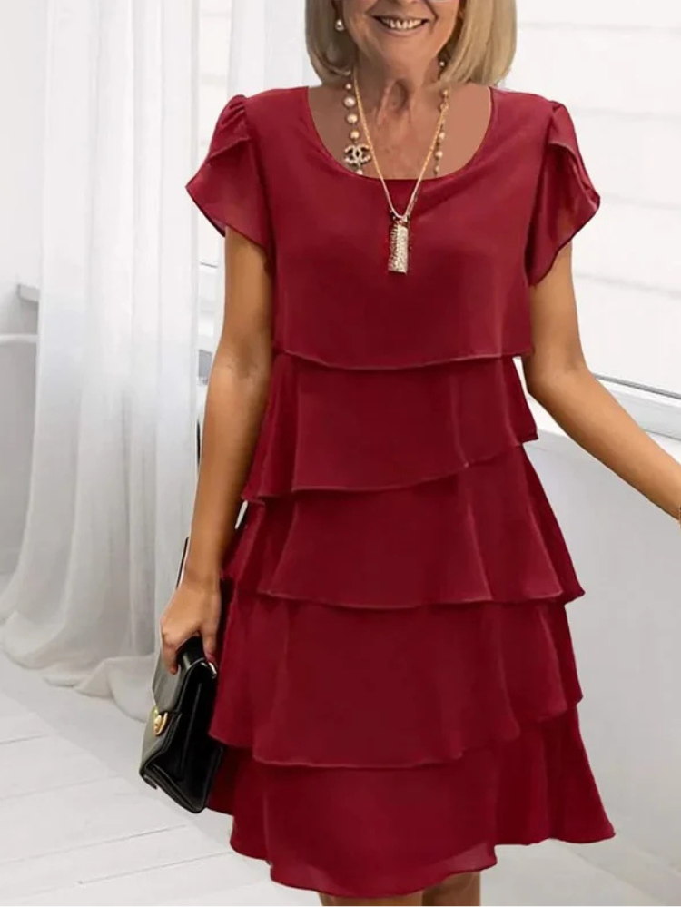 Sia™ | Stilfuld Lagdelt Sort Kjole