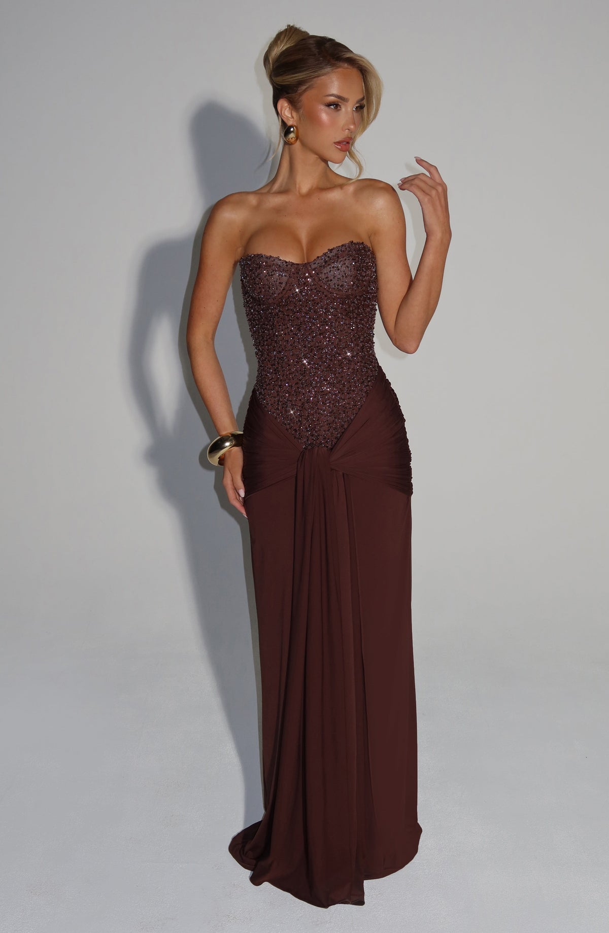 Gabriela | Elegancka sukienka maxi z gorsetem zdobionym koralikami