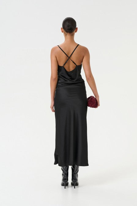 Sukienka ogrodniczka Gestuz SachinaGZ w kolorze czarnym