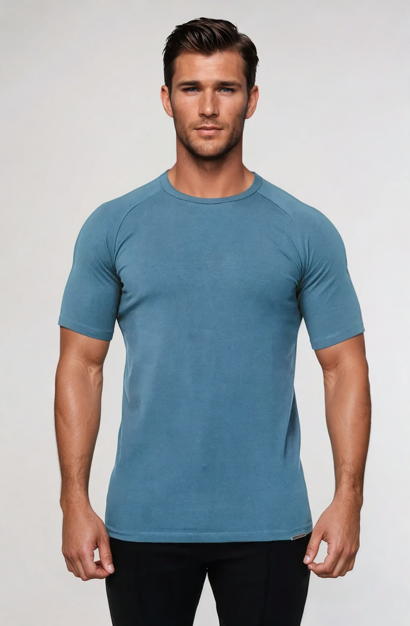 Podstawowa koszulka podkreślająca mięśnie