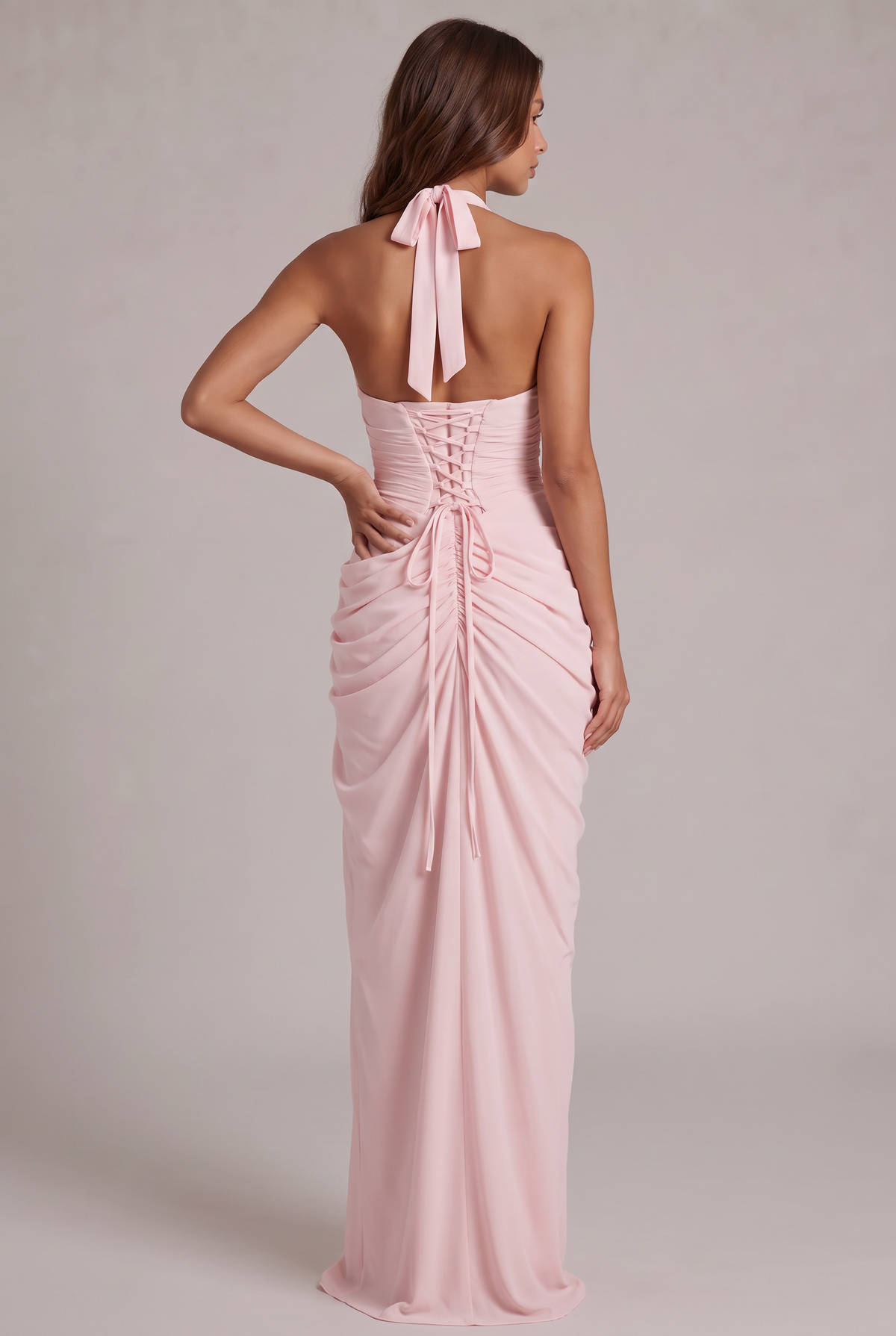 Michalina | Elegancka sukienka maxi halter z drapowaniem i rozcięciem