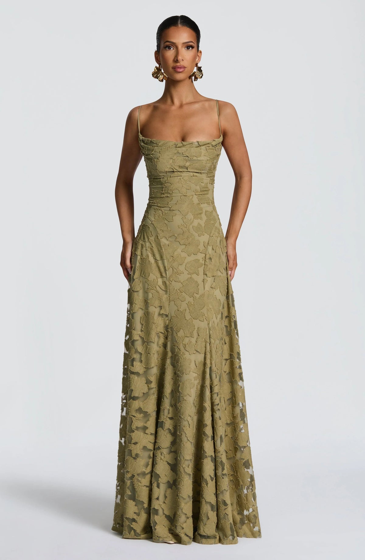 Pola | Elegancka sukienka maxi z kwiatową koronką
