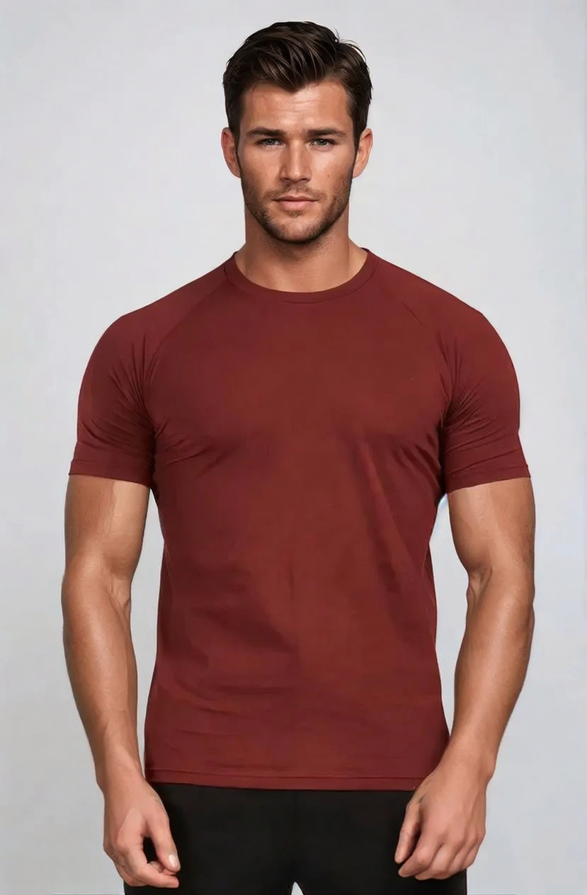 Podstawowa koszulka podkreślająca mięśnie